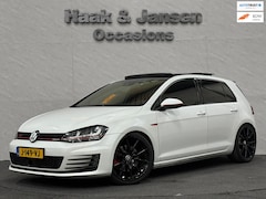 Volkswagen Golf - 2.0 TSI GTI Pano Clima Acc Lane Camera