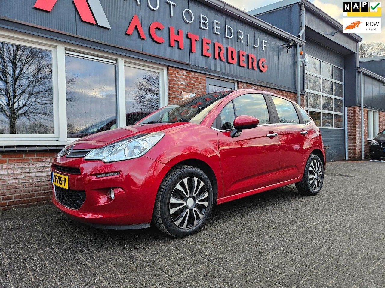 Citroën C3 - 1.2 PureTech Selection Automaat! Trekhaak! NAP! Nette Auto! Airco/Clima! Cruise Control! N - AutoWereld.nl