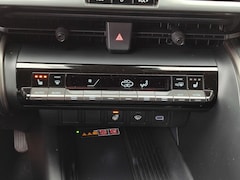 Toyota C-HR - Hybrid 140 FIRST EDITION STOEL/STUURVERW EL-ACHTERKLEP KEYLESS BLIND SPOT PARK-SENSOREN NA