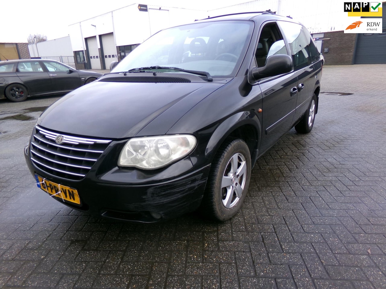 Chrysler Voyager - 3.3i V6 LX automaat - AutoWereld.nl
