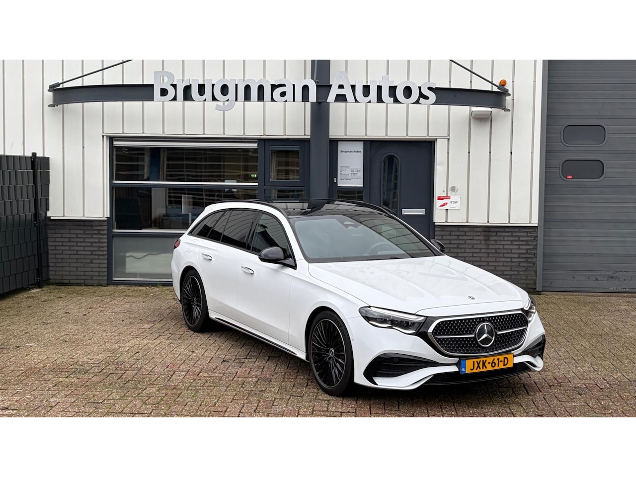 Mercedes-Benz E-klasse Estate - E300 hybride AMG |superscreen|panorama|trekh|nicht pakket|leer - AutoWereld.nl