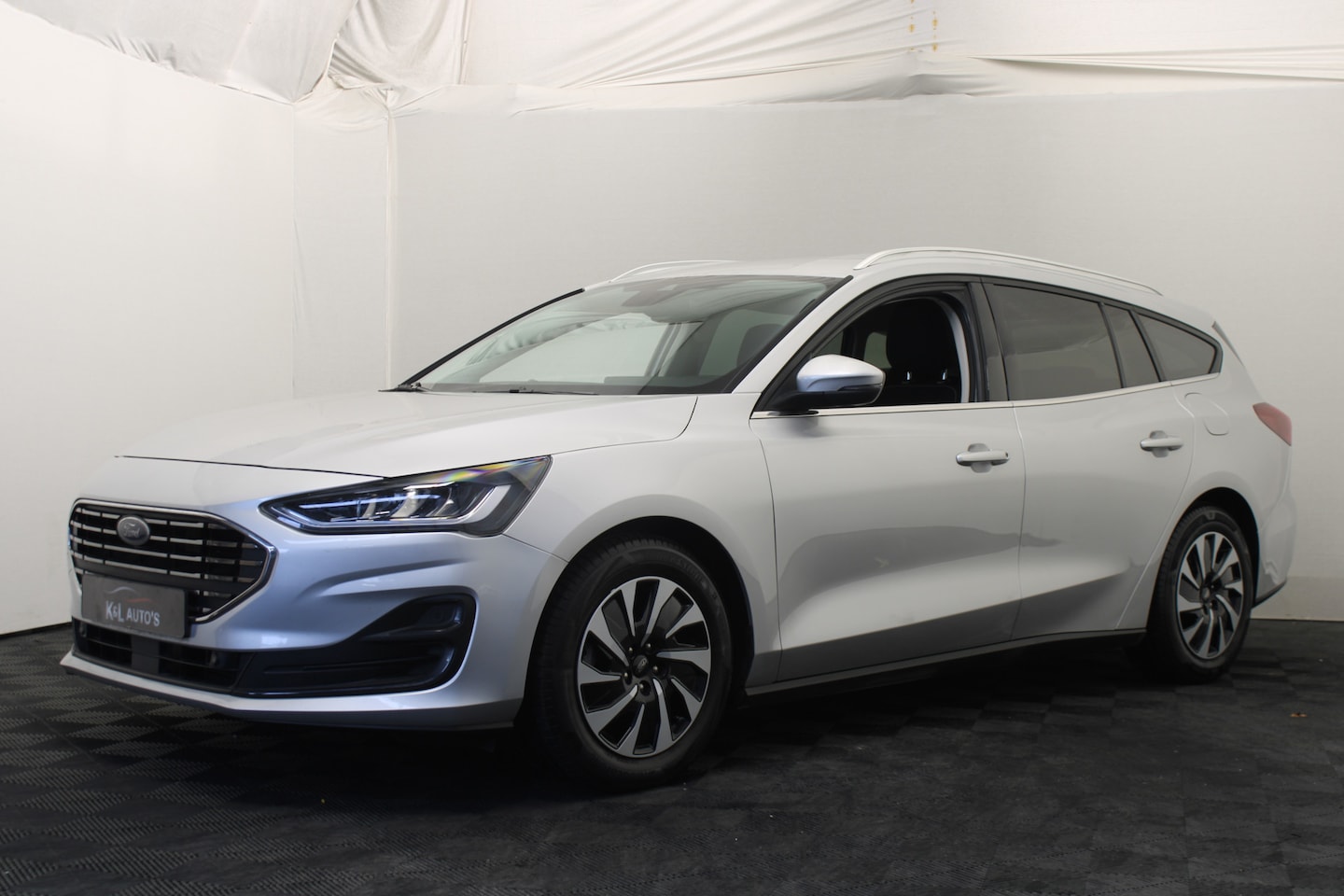 Ford Focus Wagon - 1.0 EcoBoost Hybrid Titanium Style |Camera|groot Navi| - AutoWereld.nl