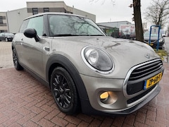 MINI One - 1.5 Salt Automaat Airco/ECC, Navigatie, Panoramadak