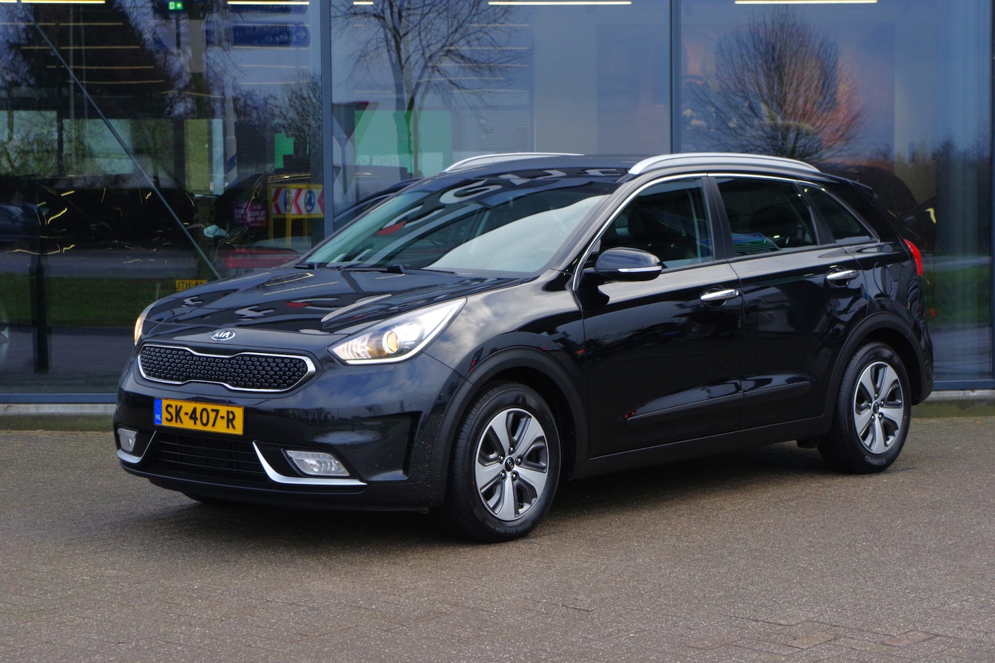 Kia Niro - 1.6 GDi 142 PK Hybrid DynamicLine HEV Automaat, Trekhaak, Camera, LED - AutoWereld.nl