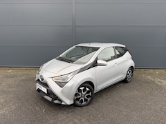 Toyota Aygo - 1.0 VVT-i x-play (Camera- Navigatie via APP - Airco - Lichtmetalen velgen - Apple Carplay)