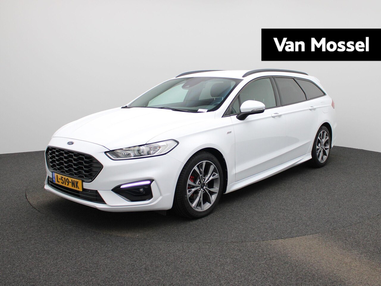 Ford Mondeo Wagon - 2.0 IVCT HEV ST-Line | Automaat | Navigatie | Apple Carplay / Android Auto | Stoelverwarmi - AutoWereld.nl