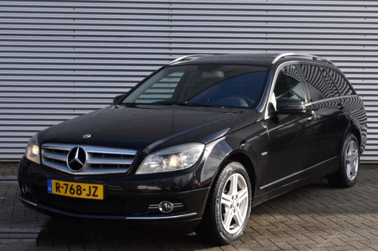 Mercedes-Benz C-klasse - 180 AUT. KOMPRESSOR / LEDER / SCHUIF/KANTELDAK / PDC V+A - AutoWereld.nl