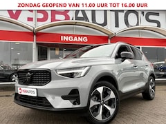 Volvo XC40 - 2.0 B4 MHEV FACELIFT 197PK AUT. PLUS-DARK NAVI TREKHAAK CARPLAY 360-CAMERA HARMAN-KARDON E