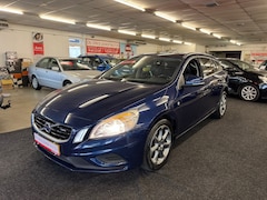Volvo V60 - 1.6 DRIVe R-Design ocean drive. Lederen, trekhaak, Led en veel meer