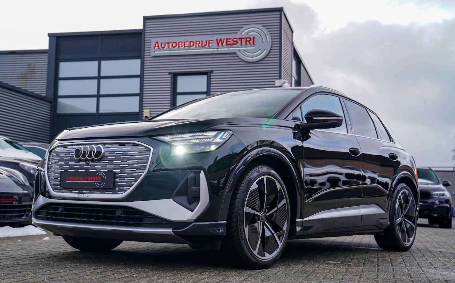 Audi Q4 e-tron - 50 quattro Launch edition Advanced Plus 77 kWh | Panorama | BTW | Competition | RS zetels - AutoWereld.nl