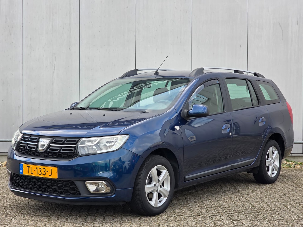 Dacia Logan MCV - 0.9 Tce 90pk SL Royaal | WINTERSALE | Navigatie | Airco | Cruise Control - AutoWereld.nl