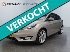 Ford Focus - 1.5 Titanium Edition + Trekhaak + Camera + stoelverwarming