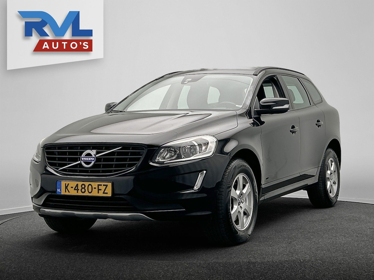 Volvo XC60 - 2.0 D3 FWD Momentum Trekhaak Navigatie Zitverhoger Cruise Control Lichtmetaal - AutoWereld.nl