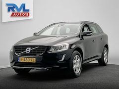 Volvo XC60 - 2.0 D3 FWD Momentum Trekhaak Navigatie Zitverhoger Cruise Control Lichtmetaal