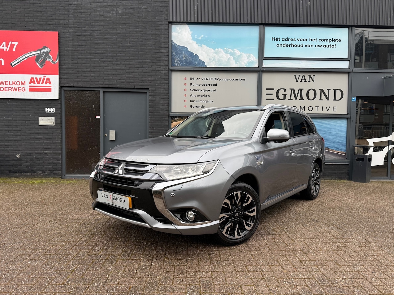 Mitsubishi Outlander - 2.0 PHEV instyle 2.0 PHEV instyle+ - AutoWereld.nl