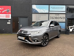 Mitsubishi Outlander - 2.0 PHEV instyle+