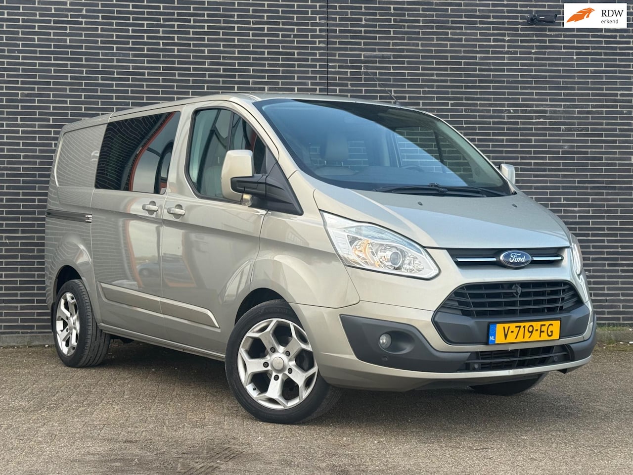 Ford Transit Custom - 270 2.2 TDCI Limited DC Leder, Airco! - AutoWereld.nl