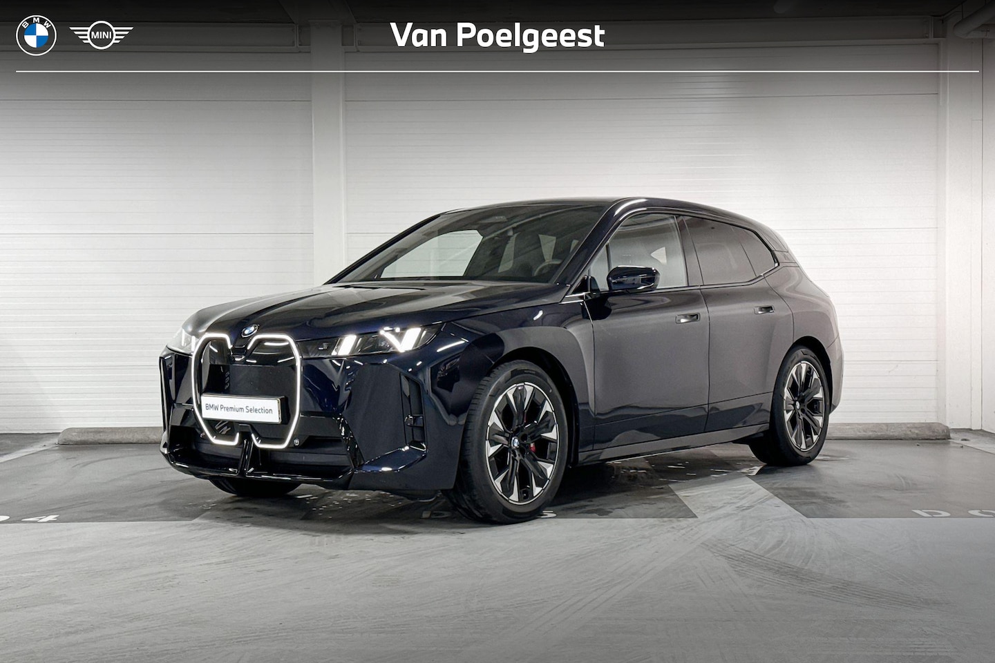 BMW iX - xDrive45 | M-Sport Pro | Driving Assistant Plus | Harman/Kardon | Sky Lounge | Soft-Close - AutoWereld.nl