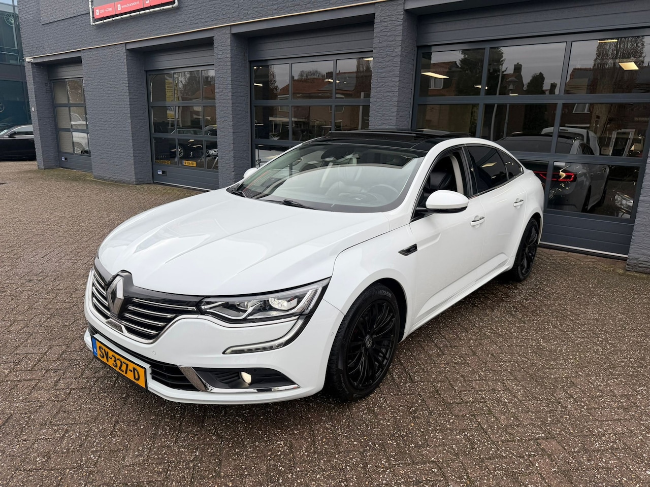 Renault Talisman - 1.6 TCe Initiale Paris Pano|Massage|XlNavi|Pdc|Fulloptie!! - AutoWereld.nl