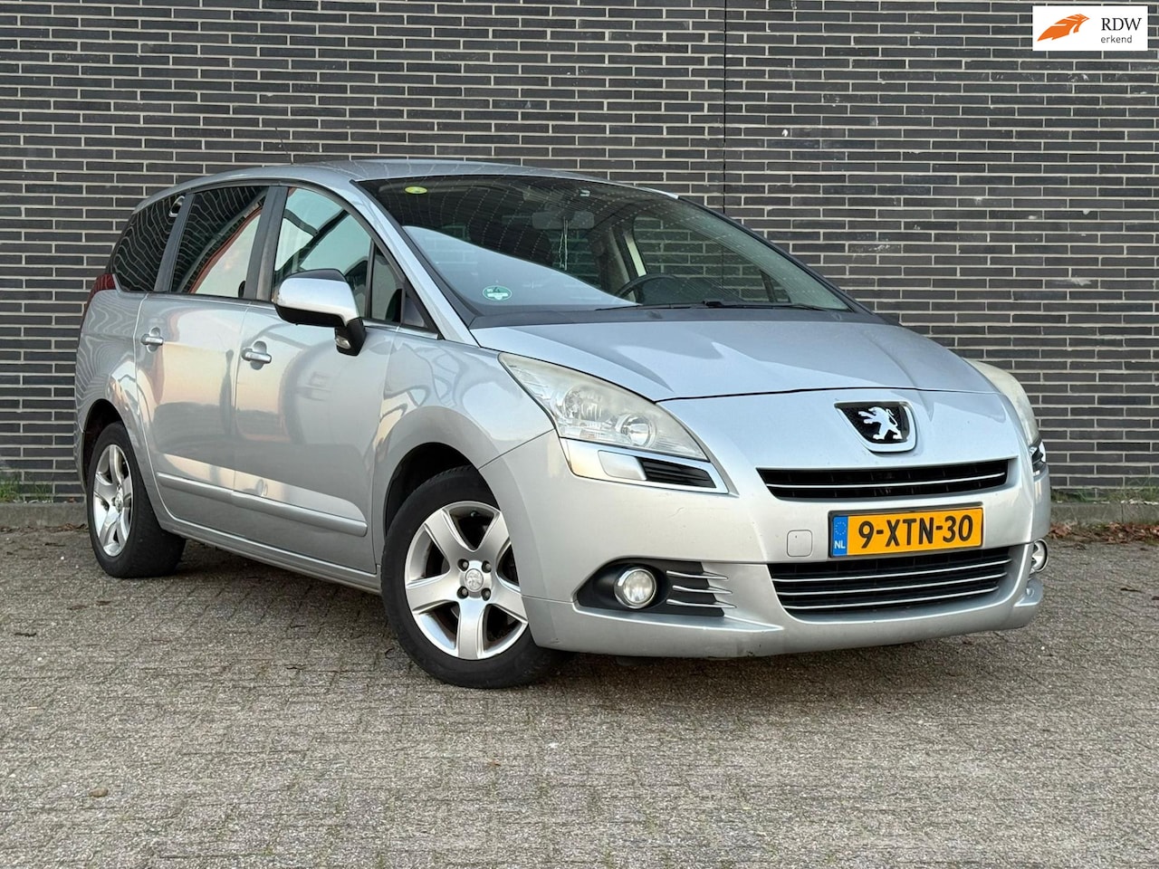 Peugeot 5008 - 2.0 HDiF Blue Lease Executive 7p. Euro5 - AutoWereld.nl