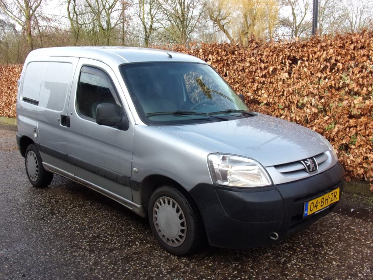 Peugeot Partner - 170C 2.0 HDI Avantage NWE APK TREKHAAK - AutoWereld.nl