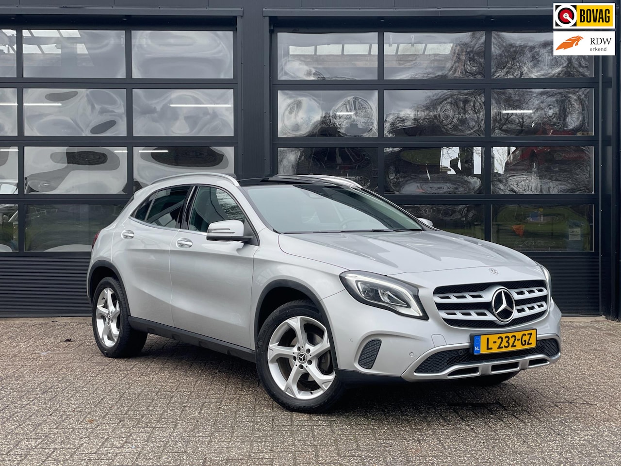 Mercedes-Benz GLA-Klasse - 200 Premium Plus 200 Premium Plus - AutoWereld.nl