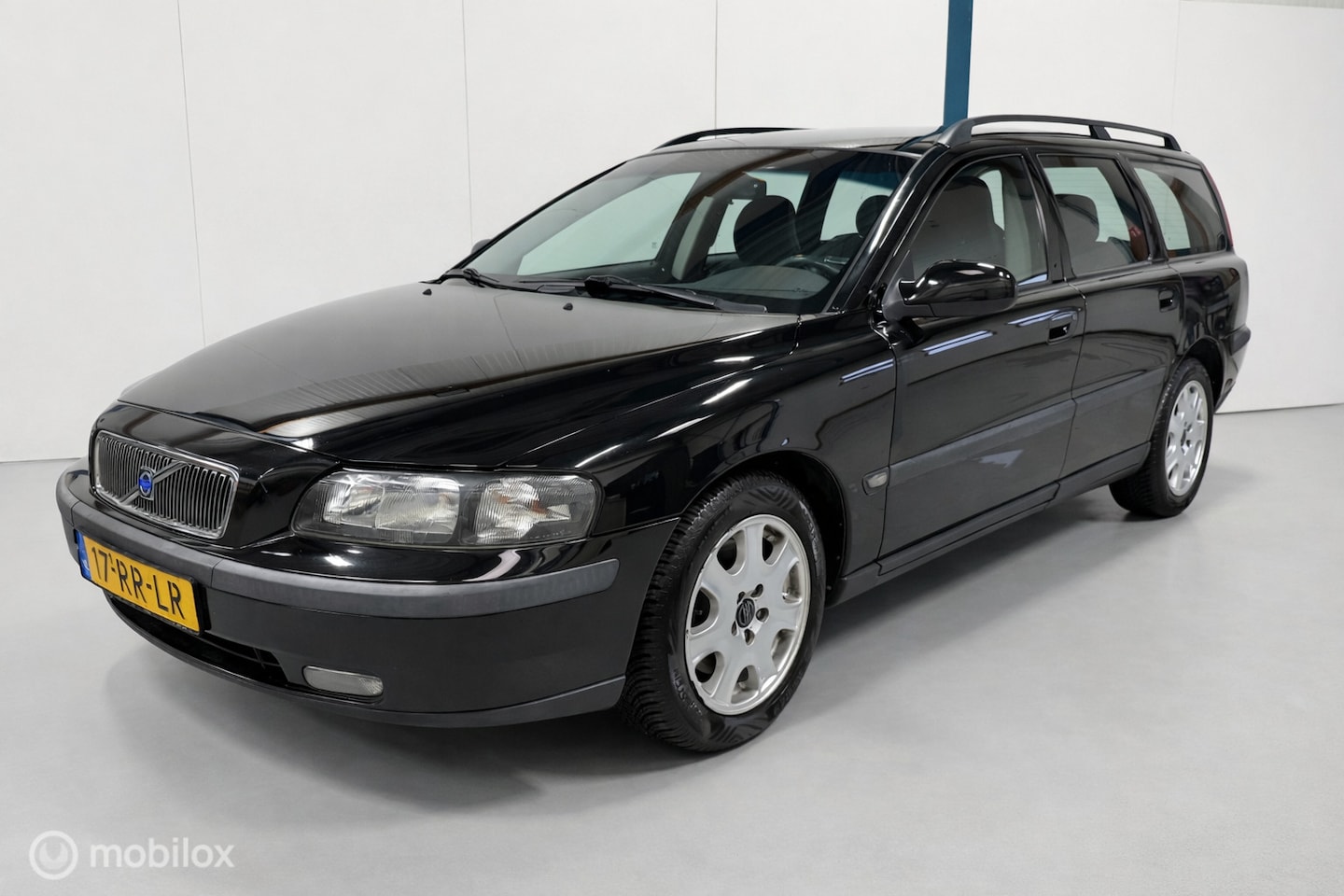 Volvo V70 - 2.4 Edition I AUTOMAAT - AutoWereld.nl