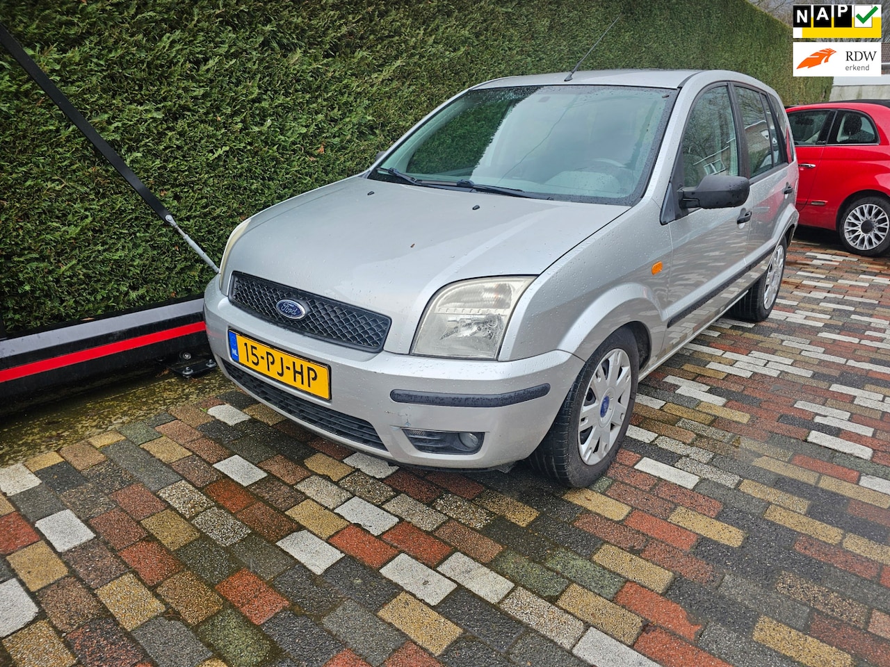 Ford Fusion - 1.4-16V Trend 2004 AUTOMAAT Trekh. Nw Apk - AutoWereld.nl