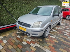 Ford Fusion - 1.4-16V Trend 2004 AUTOMAAT Trekh. Nw Apk