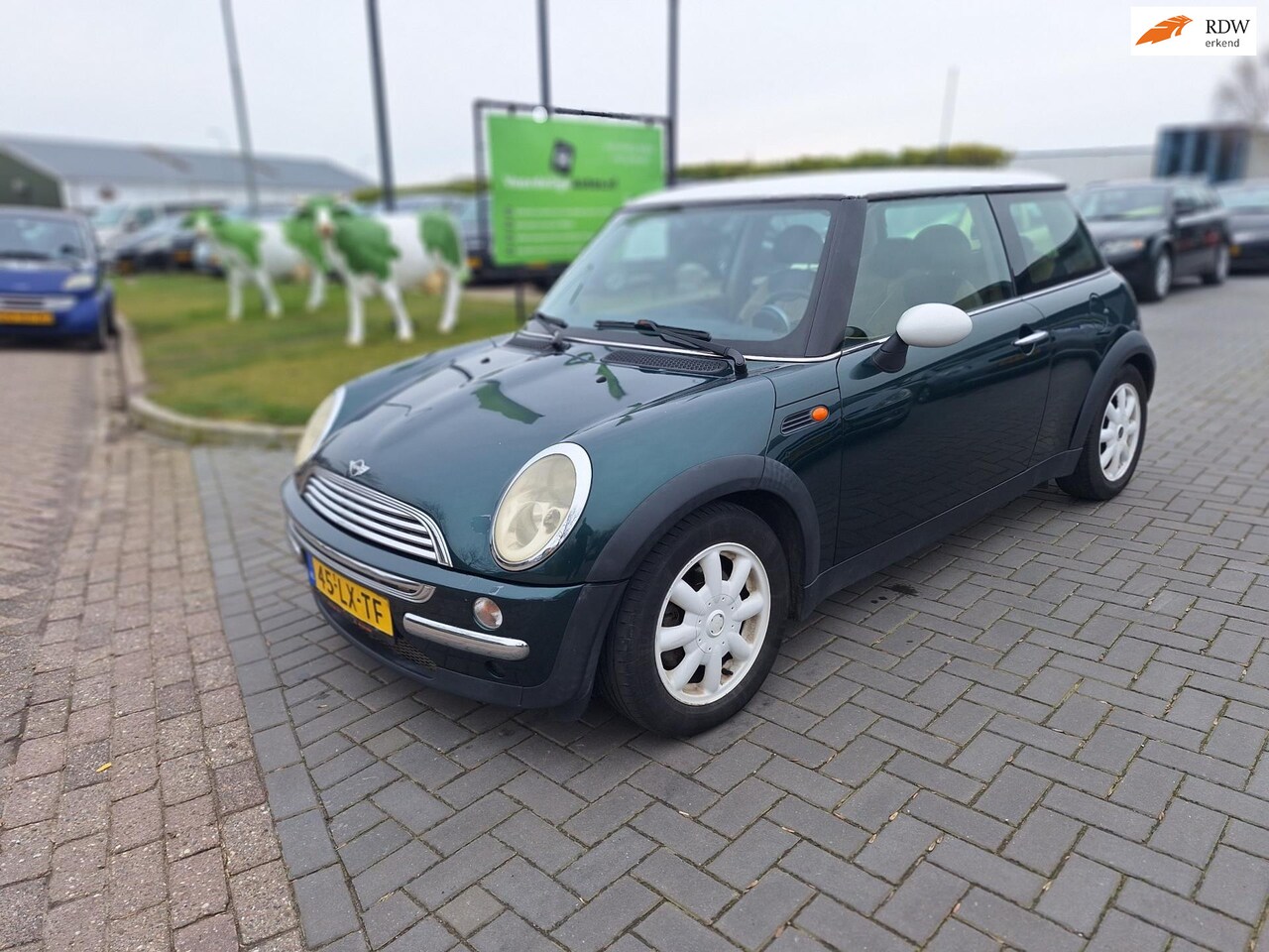 MINI Cooper - Mini 1.6 Pepper / Lederen bekleding / Nieuwe APK - AutoWereld.nl