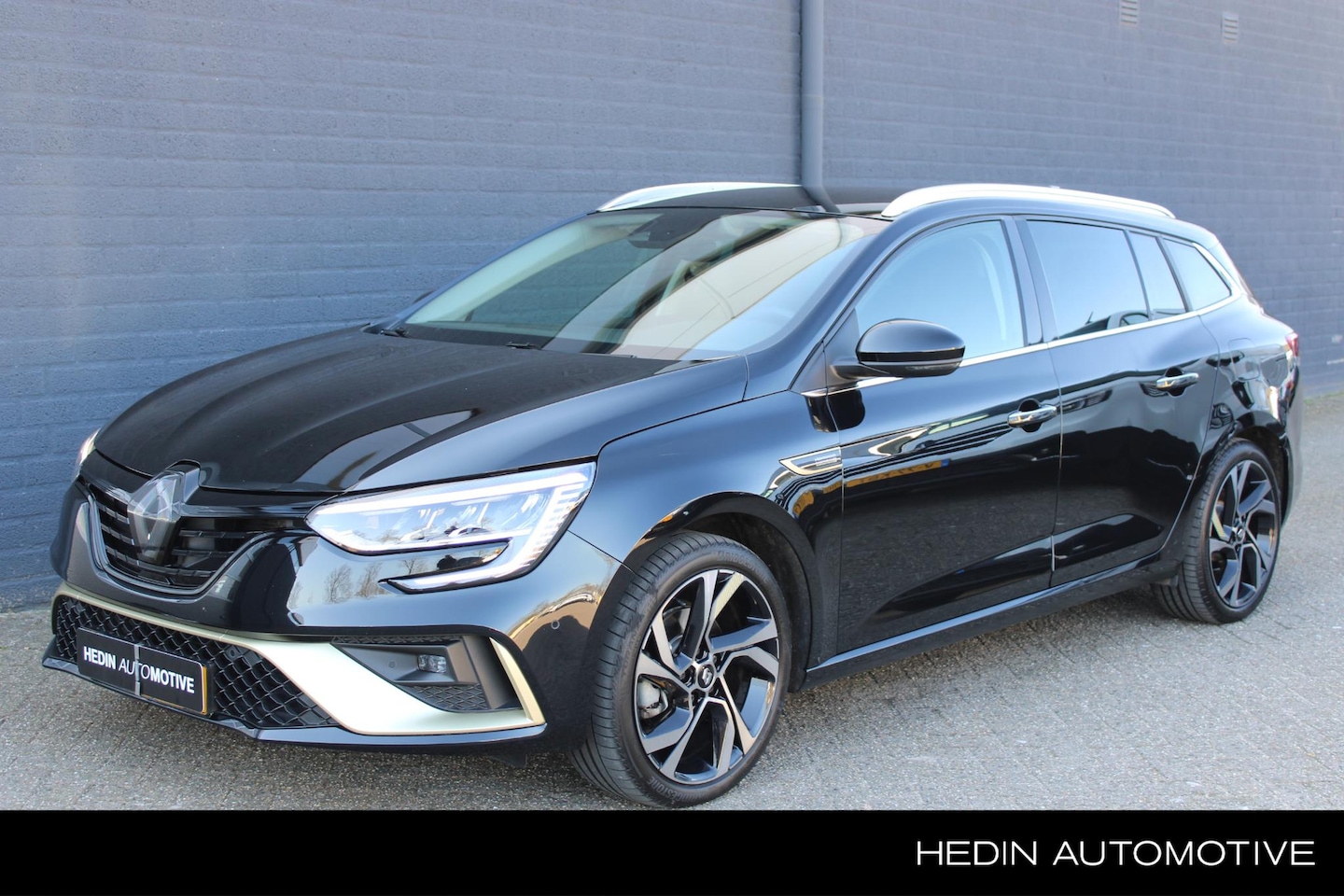 Renault Mégane E-Tech - Estate PHEV 160PK | Sportstoelen | BOSE | Camera | | Trekhaak | Adaptieve Cruise Control - AutoWereld.nl