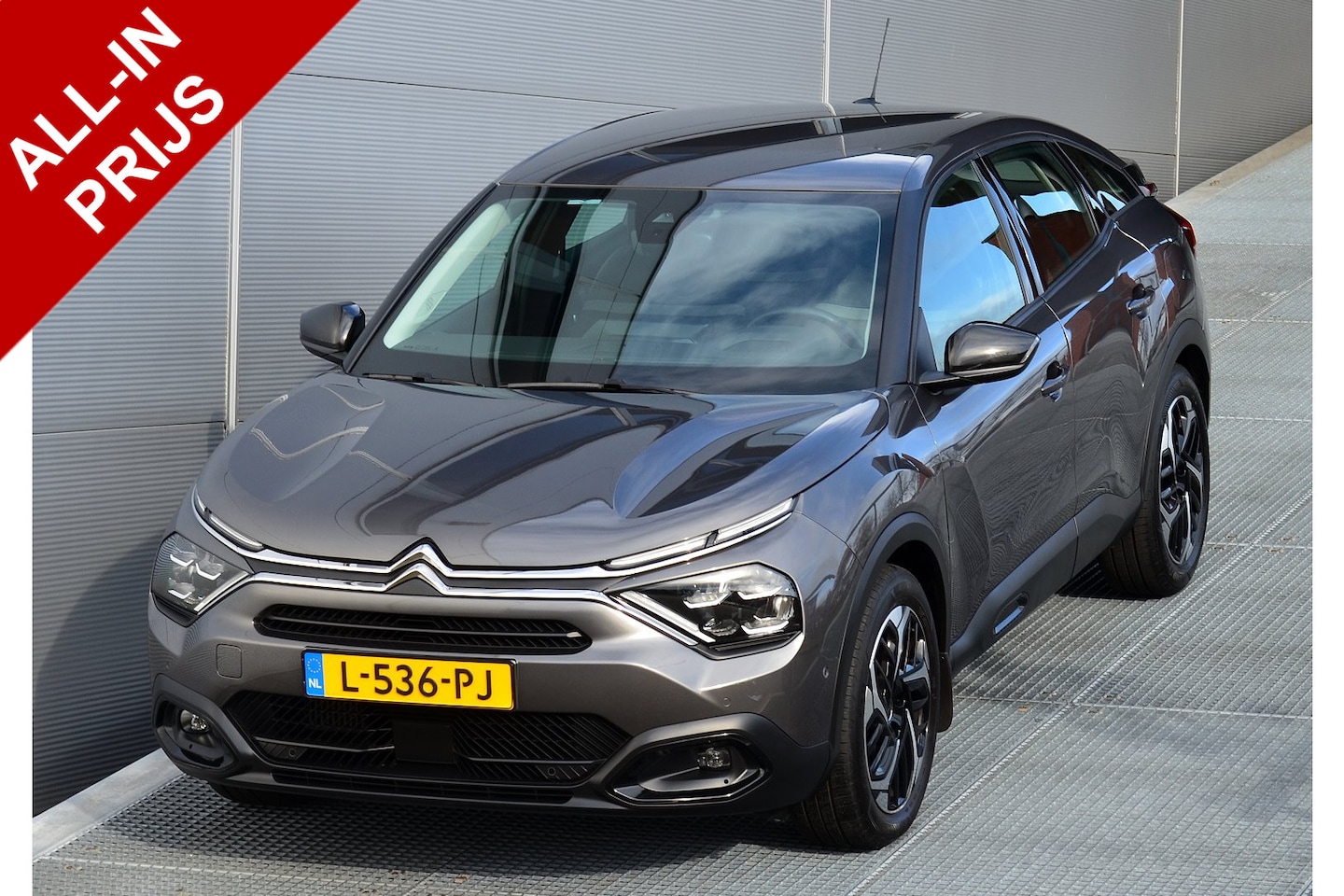 Citroën C4 - 1.2 AUTOMAAT FEEL EDITION | HOGE ZIT | 11.000 KM | NAVI | CAMERA | DODEHOEK ASSISTENT | AD - AutoWereld.nl