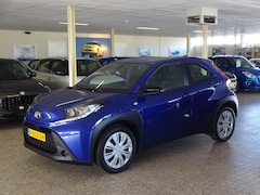 Toyota Aygo X - 1.0 VVT-i MT Play Adaptive Cruise Control, Carplay/Android Auto