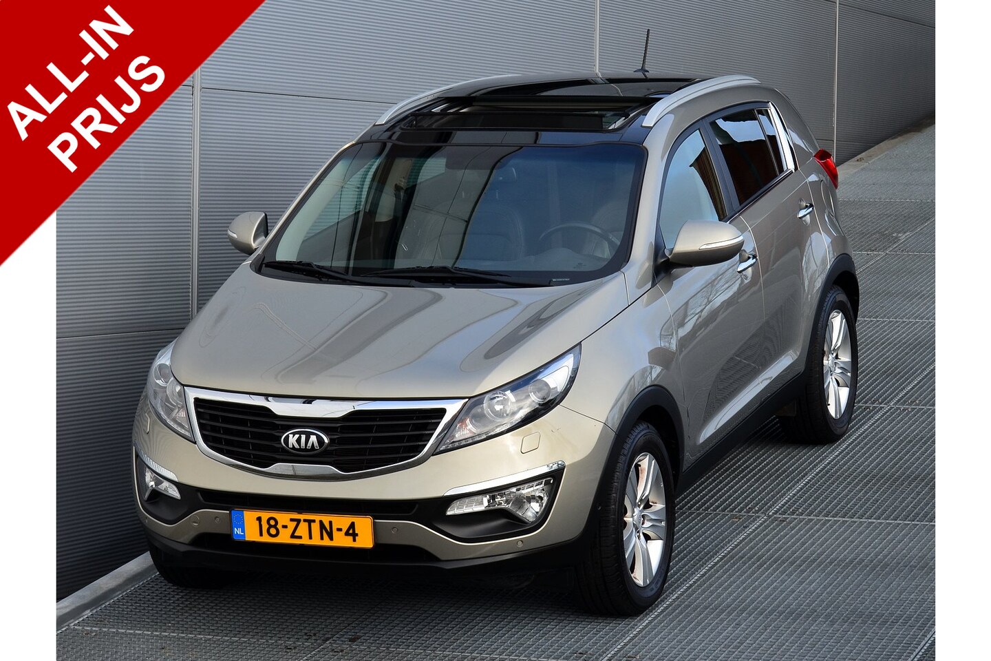 Kia Sportage - 1.6 GDI SUPER PACK | HOGE ZIT | LEER | NAVI | PANORAMADAK | TREKHAAK | ALL IN RIJKLAARPRIJ - AutoWereld.nl