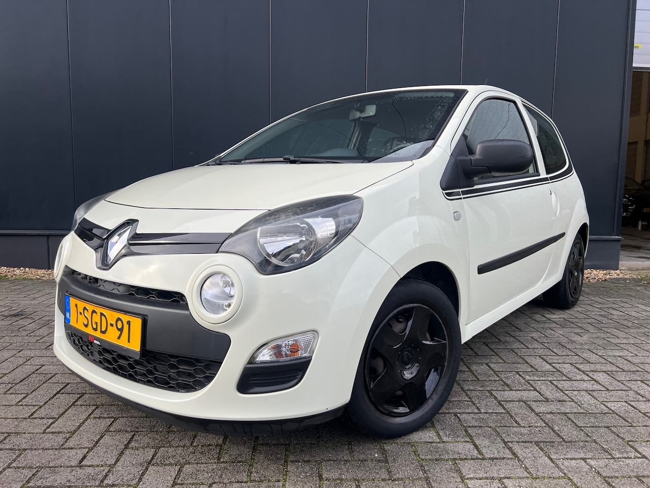 Renault Twingo - 1.2 16V '13 42Dkm!!!Nap/Airco/NwDistributie - AutoWereld.nl