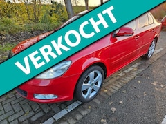 Skoda Octavia - 1.4 TSI Elegance Business Line , dsg automaat, navi , xenon