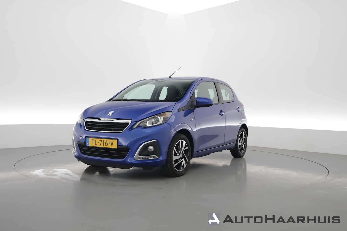 Peugeot 108 - 1.0 e-VTi 72 PK Allure | Orig. NL | Camera | Nav | Climate | Bluetooth | Keyless | DAB | L - AutoWereld.nl