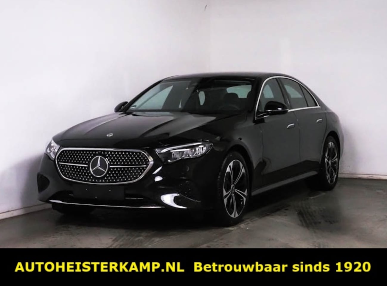 Mercedes-Benz E-klasse - 300 de Avantgarde Plug-In Diesel Distronic LED Camera Stoelverwarming 19 Inch - AutoWereld.nl