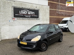 Renault Clio - 1.2-16V Dynamique - CRUISE CONTROLE - RIJDT & SCHAKELT GOED