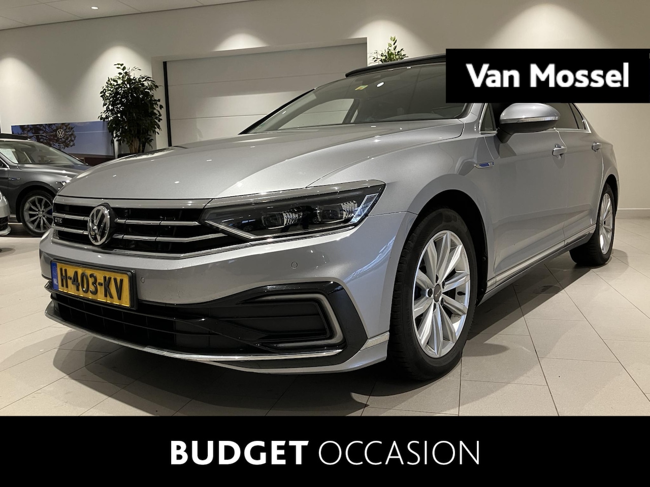 Volkswagen Passat - 1.4 TSI GTE Business 218 PK | Panoramadak | Lederen Bekleding | Achterruit Zonwering | Dig - AutoWereld.nl