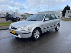 Mazda 323 Fastbreak - 1.5i LS BJ 2001 AIRCO Trekhaak zeer nette staat Goed onderhouden