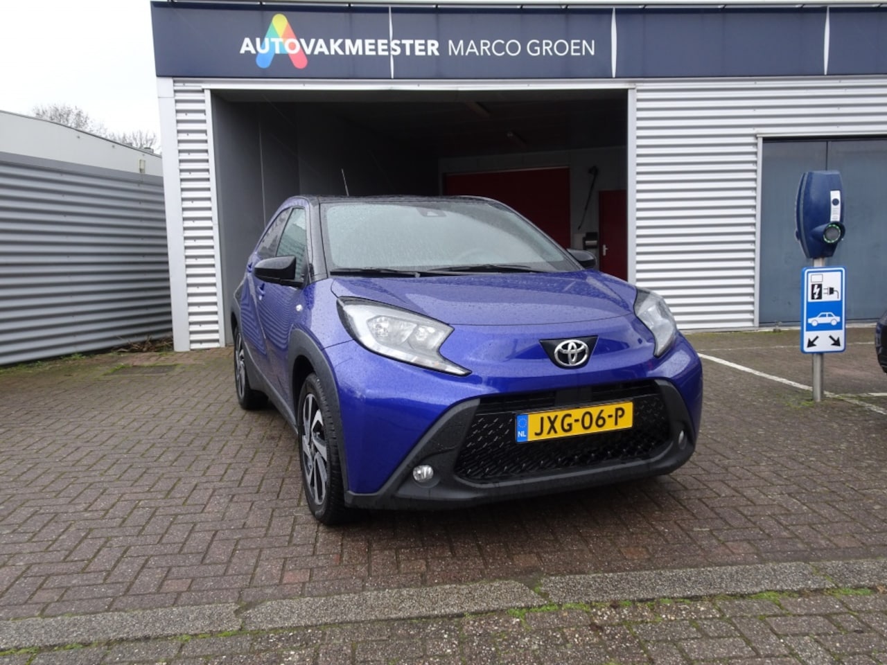 Toyota Aygo X - 1.0 VVT-i MT play 1.0 VVT-i MT Play - AutoWereld.nl
