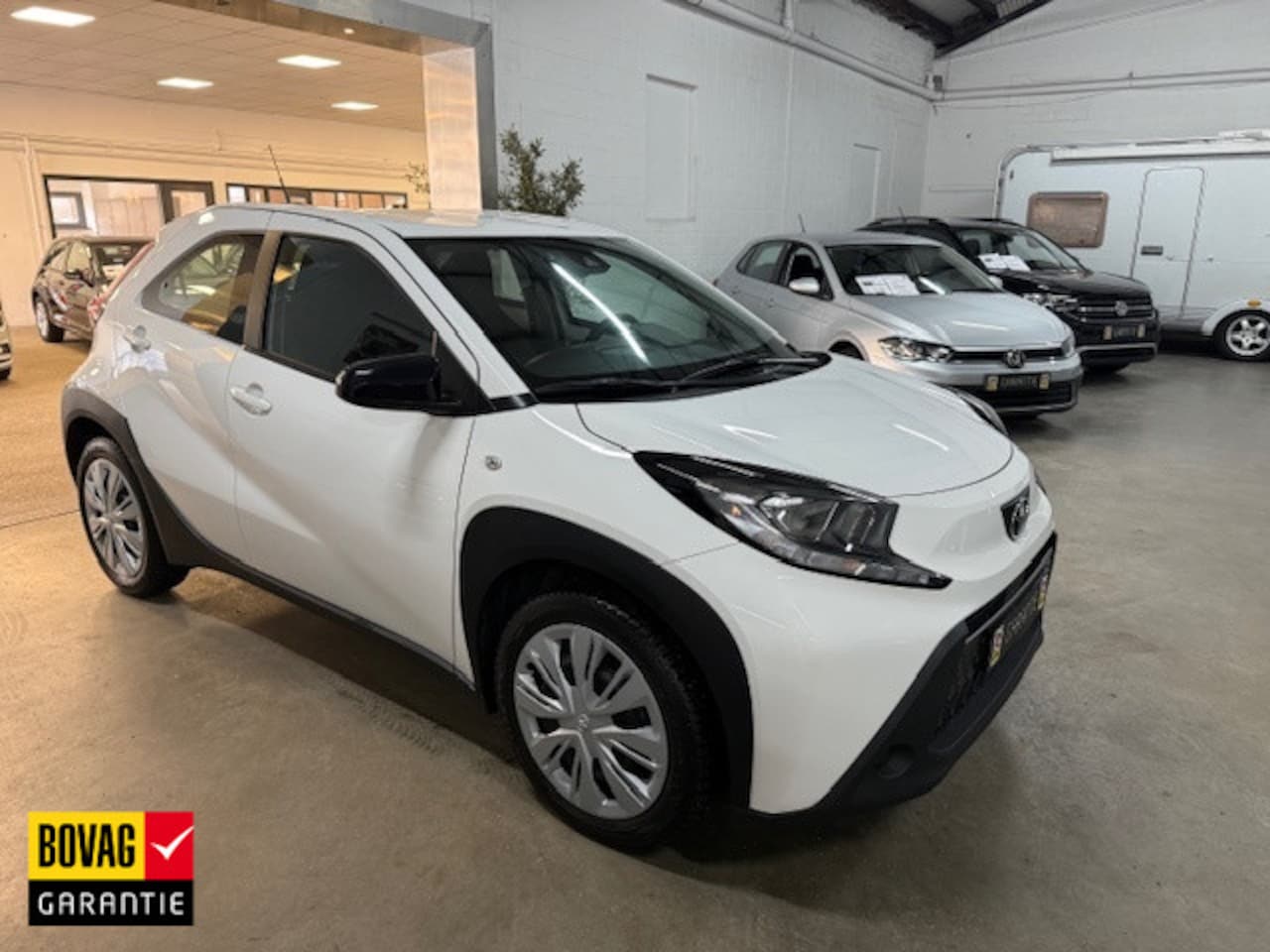 Toyota Aygo X - 1.0 VVT-i MT play 1.0 VVT-i MT Play - AutoWereld.nl