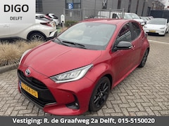 Toyota Yaris - 1.5 Hybrid Executive | Stoelverwarming | Navigatie | Dodehoek detectie | Parkeersenoren |