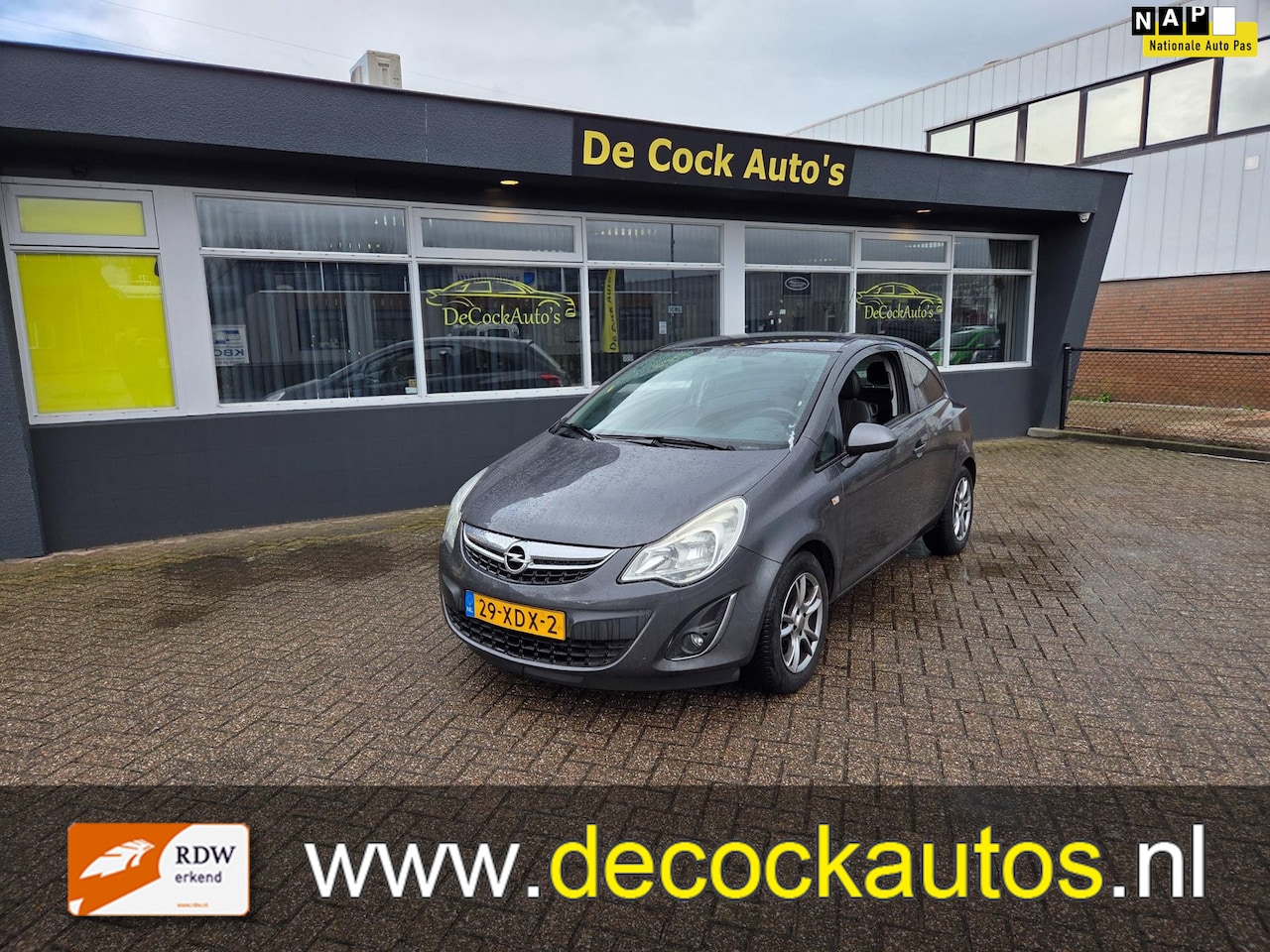 Opel Corsa - 1.2-16V Anniversary Edition 1.2-16V Anniversary Edition - AutoWereld.nl