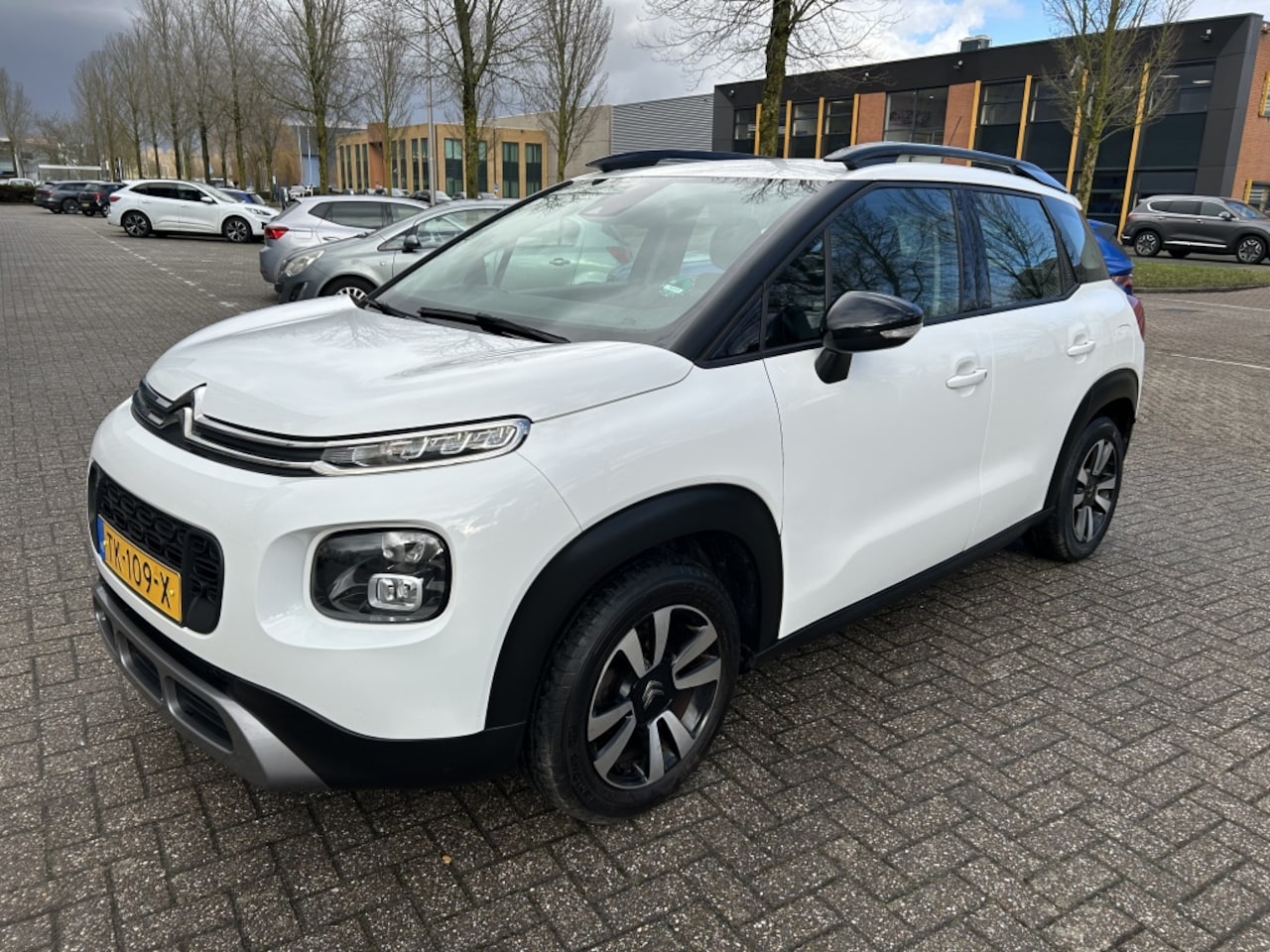 Citroën C3 Aircross - 1.2 PureTech Feel 2e EIG DEALER CARPLAY TRHK NAP! - AutoWereld.nl
