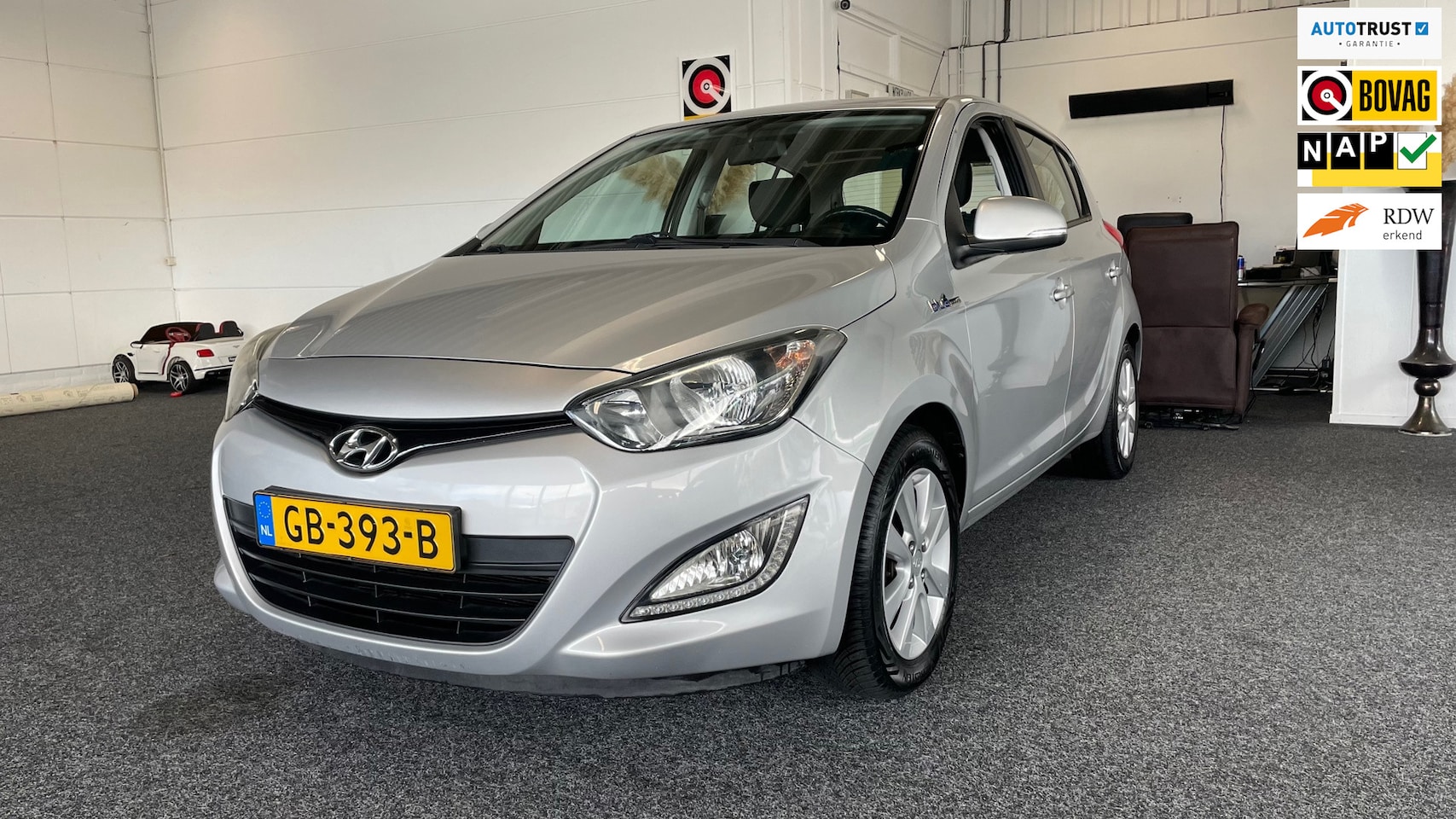 Hyundai i20 - 1.2i i-Deal 1.2i i-Deal, Airco, Radio/CD/blue, Trekhaak - AutoWereld.nl