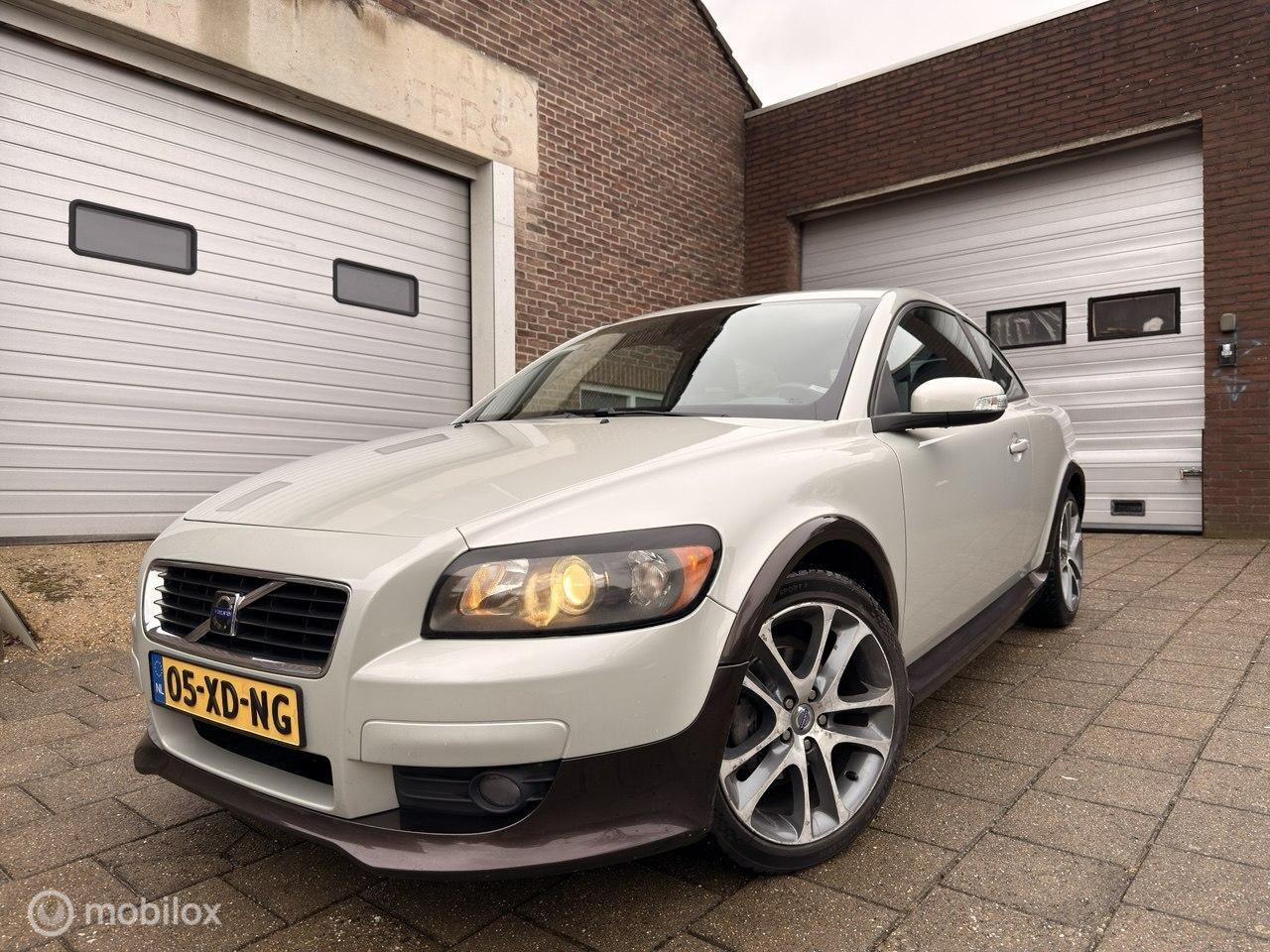VOLVO C30