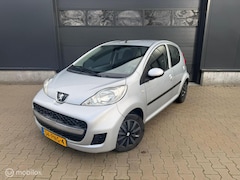 Peugeot 107 - 1.0-12V Millesim Carplay Airco NAP Weinig KM