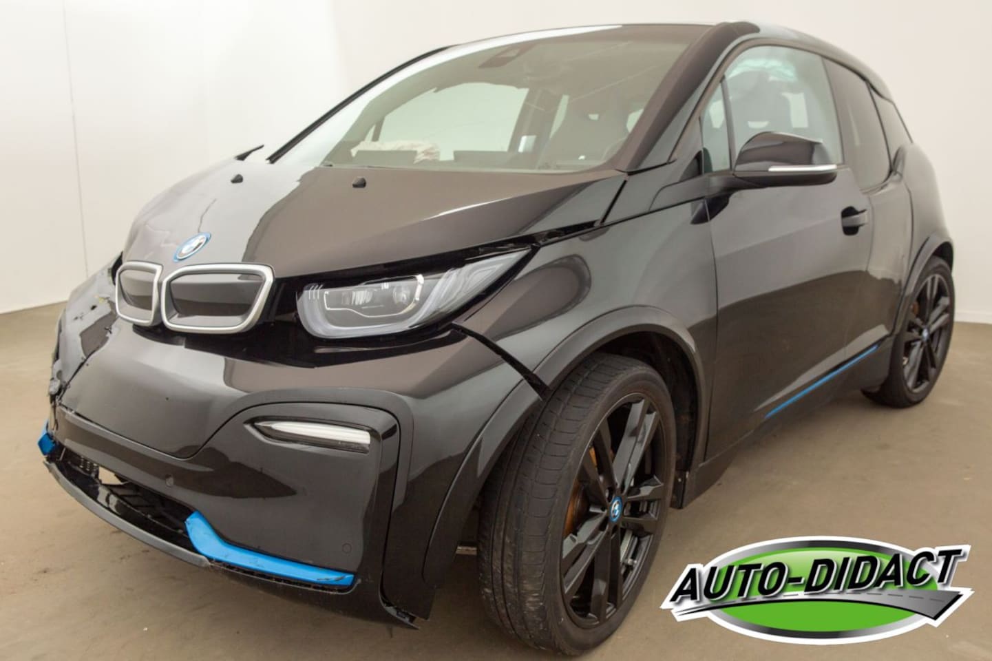 BMW i3 - i3s 135kw 59.215 km - AutoWereld.nl